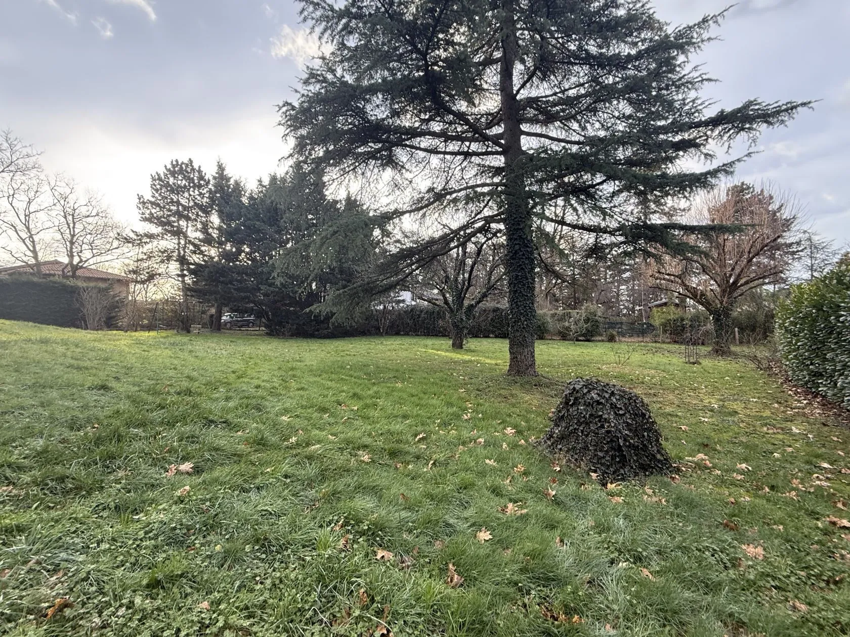 Terrain à bâtir 930 m² à Charbonnières-les-Bains (69260)
