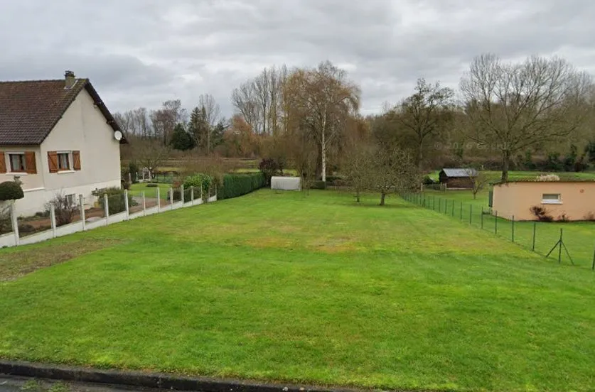 Terrain à bâtir 1055 m² à Hangest-sur-Somme (80310)