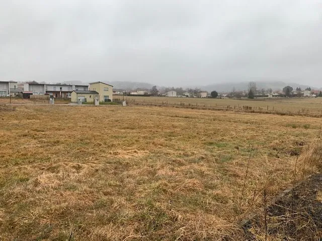 Terrain à bâtir à Naucelles
