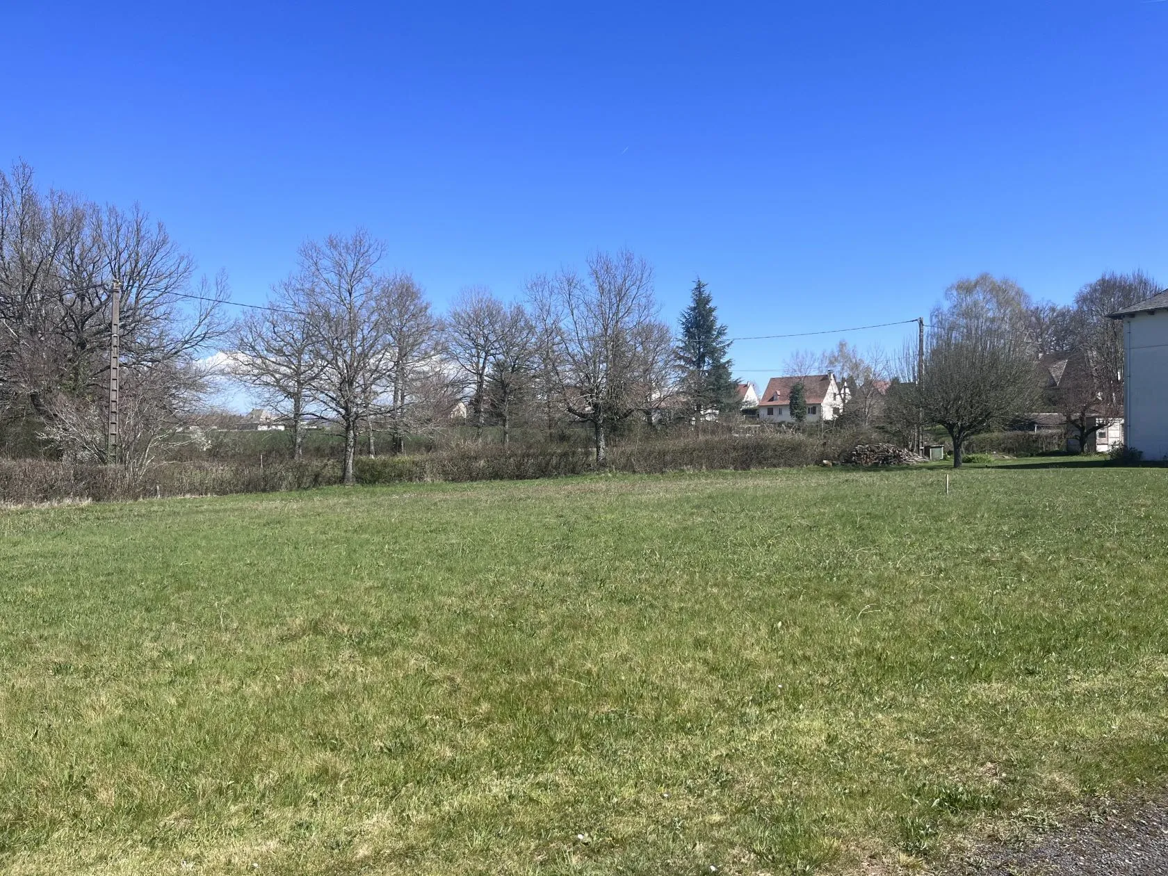 Terrain à bâtir 1100 m² à Ytrac (15000)