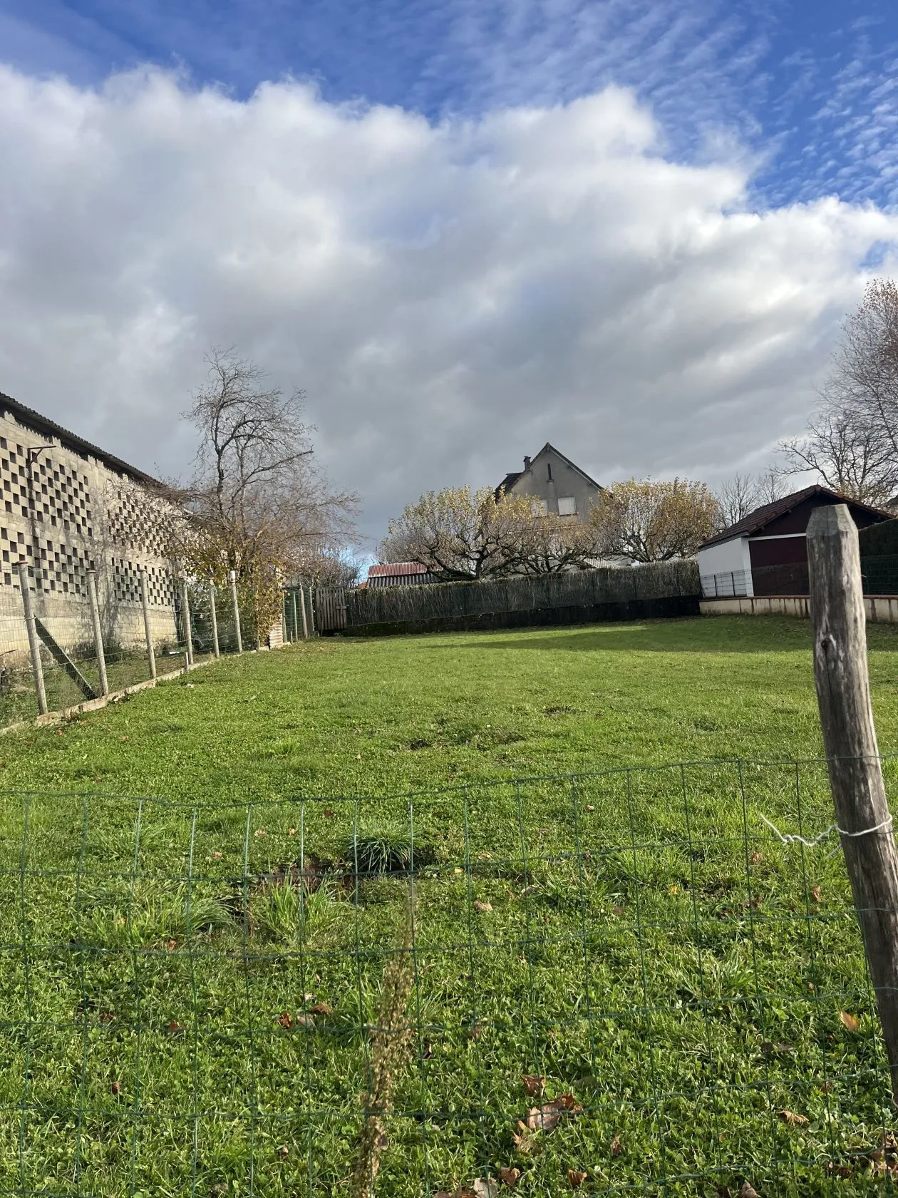 Terrain à bâtir à Arpajon-sur-Cère